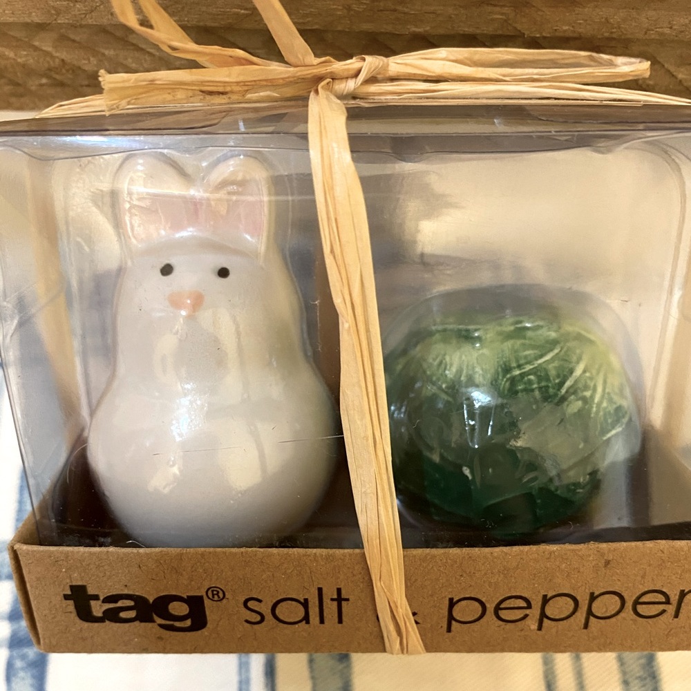 Bunny & Lettuce Salt and Pepper Shaker for Easter